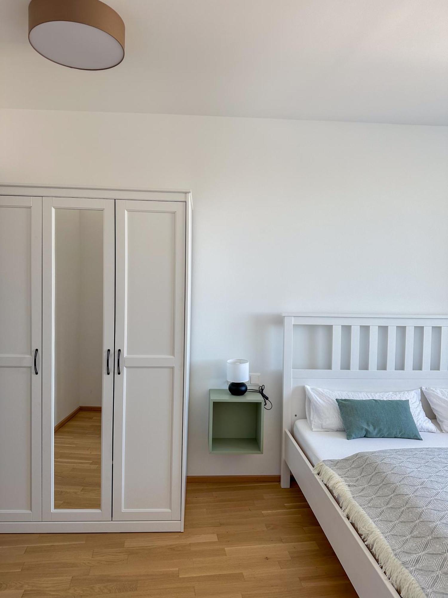 Vienna Sunny Side Up Apartments Екстер'єр фото