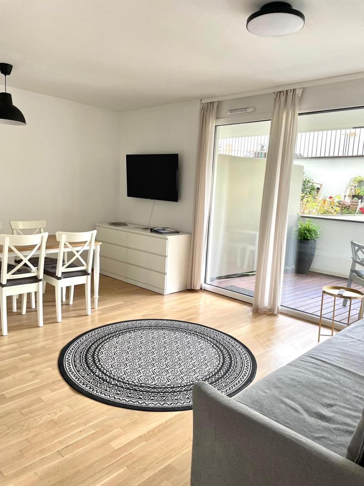 Vienna Sunny Side Up Apartments Екстер'єр фото