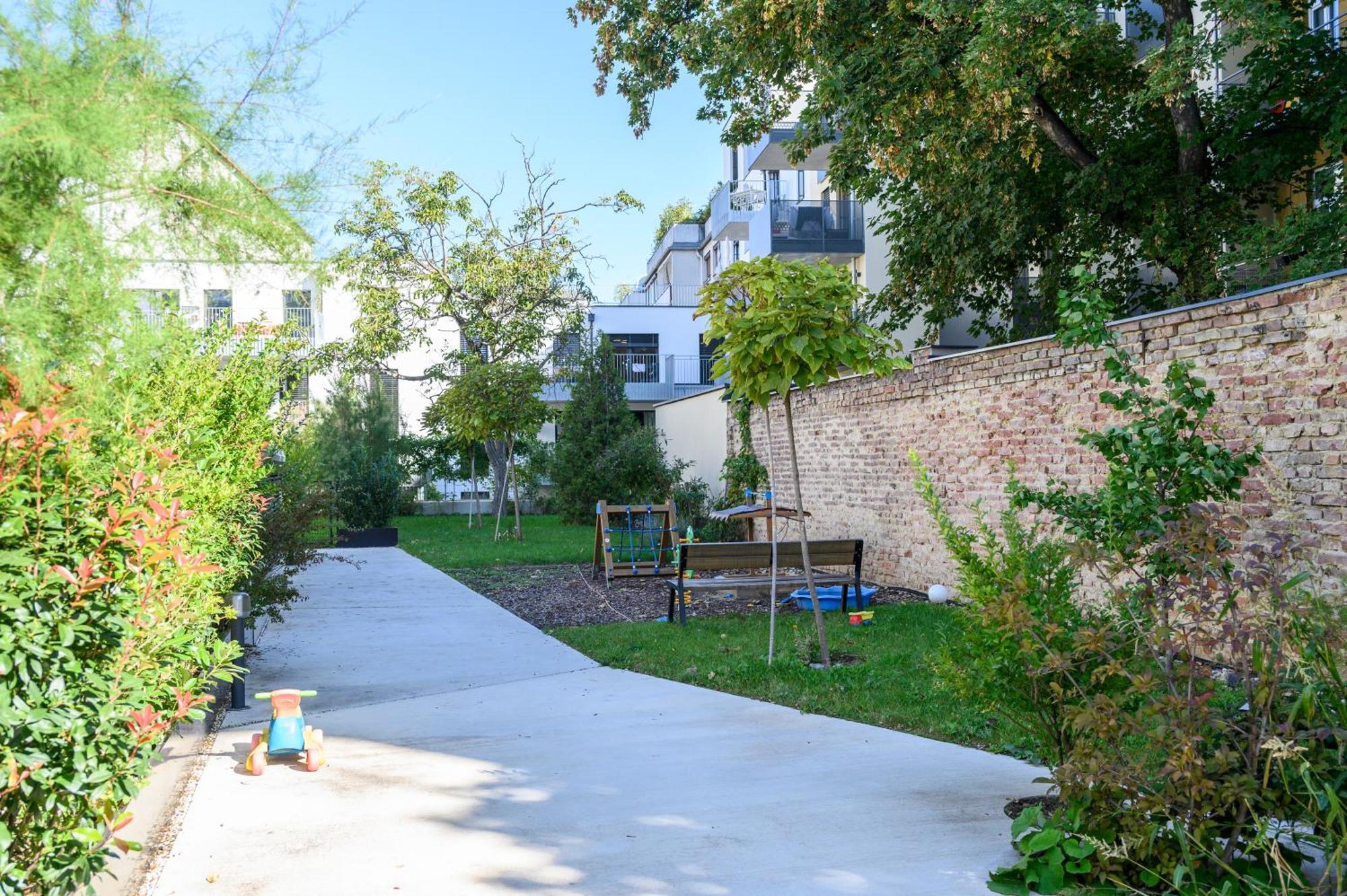 Vienna Sunny Side Up Apartments Екстер'єр фото